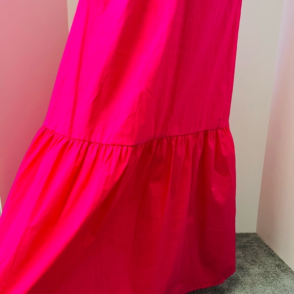 Pretty Maggy London V-Neck Sleeveless Solid Maxi Dress in Fuschia Medium - Picture 7 of 13
